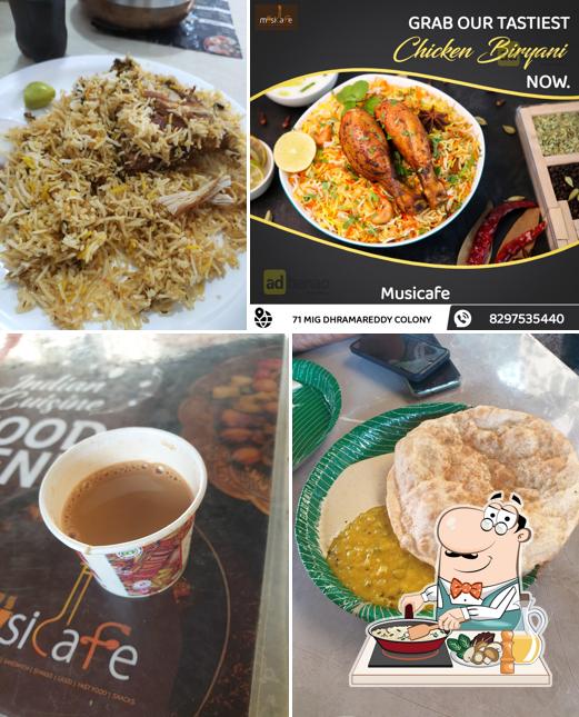Fried rice at MUSICAFE