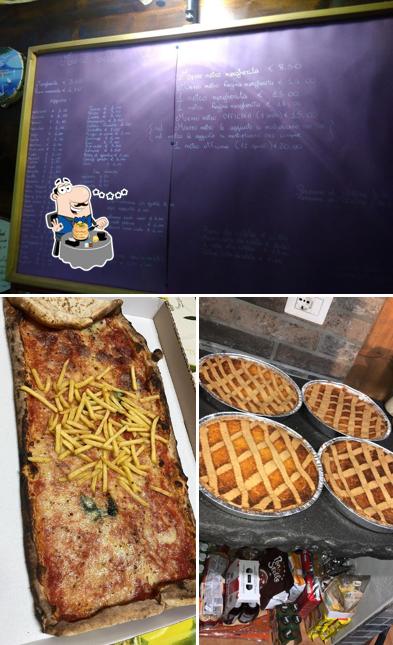 La cibo e lavagna del ristorante