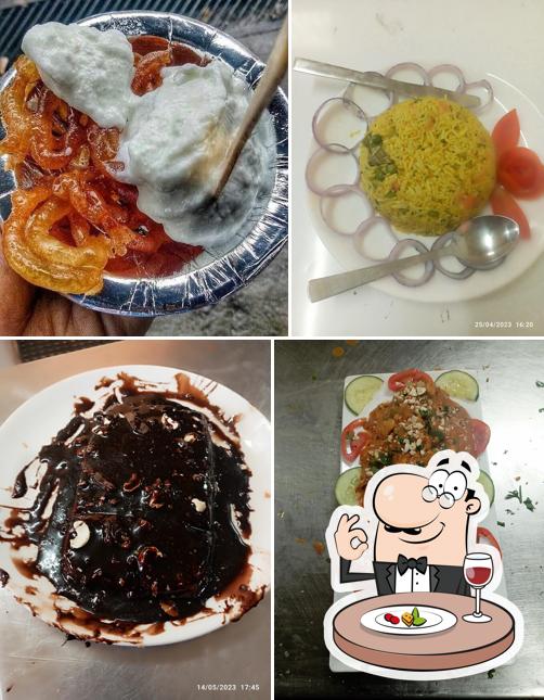 Food at Sanju food corner