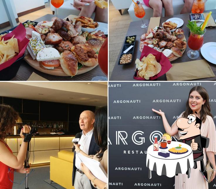 Ordina un hamburger a Argonauti Restaurant & Lounge Bar