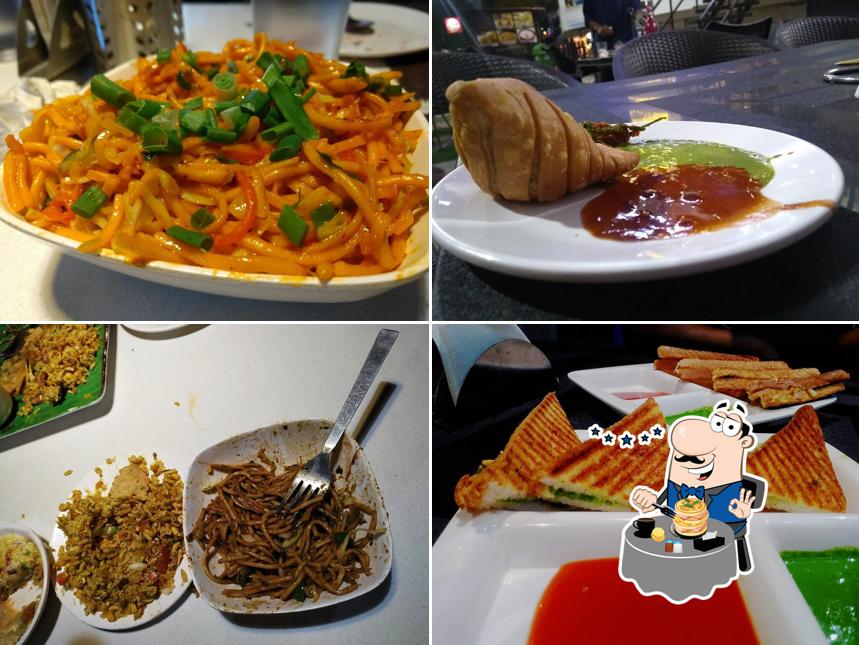 Food at Chaat Bazaar