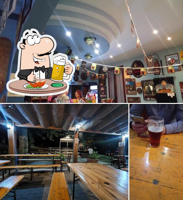 Puoi goderti un rinfrescante bicchiere di birra chiara o scura