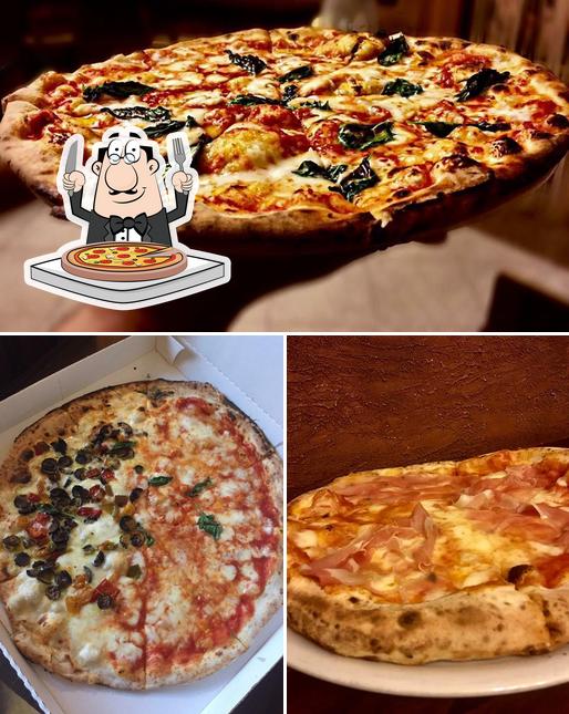 Ordina una pizza a Pizzeria Del Corso di Mimmo e Luciano