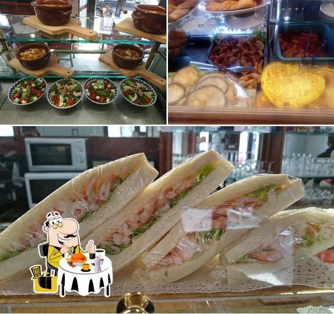 Cibo al Coffee time, bar tavola calda