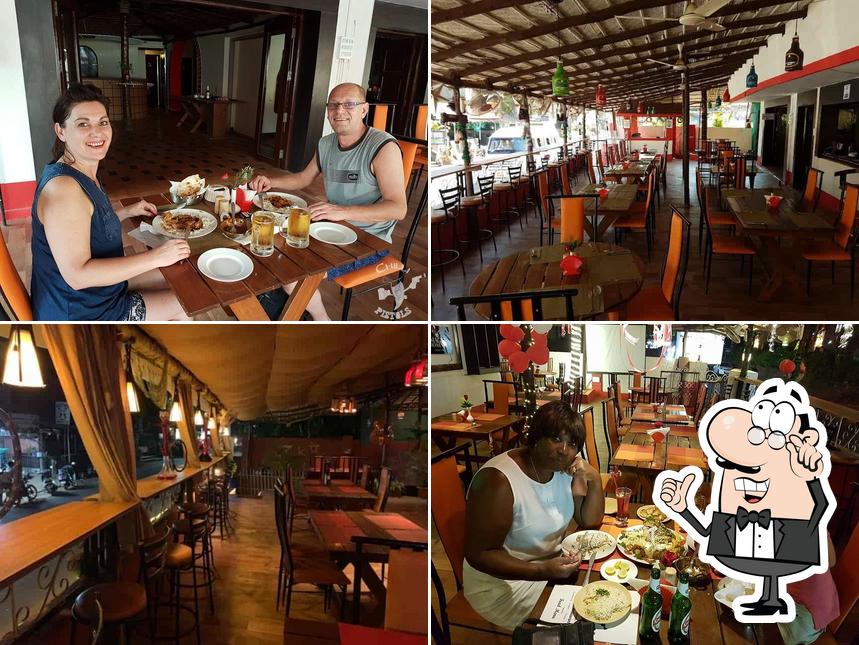 Check out how Chilli Pistols looks inside
