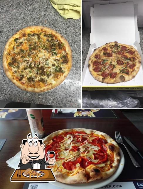 Scegli una pizza a Aspendos pizzeria kebab