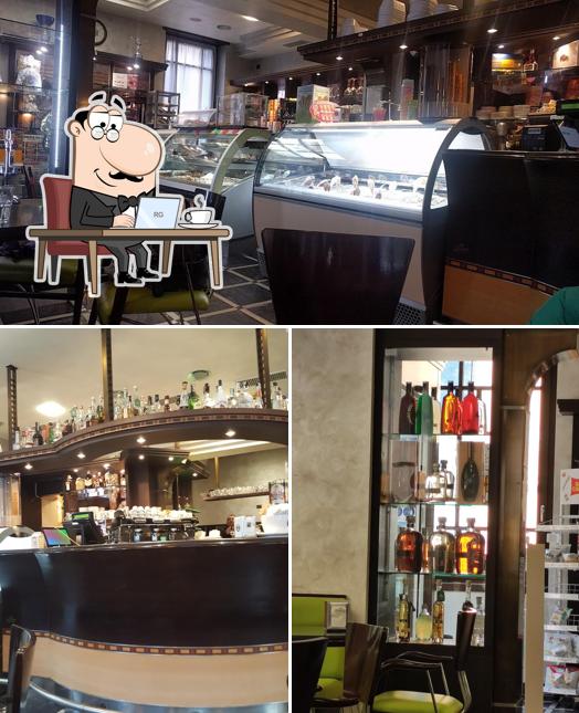 Siediti a un tavolo di Bar pasticceria ‘900