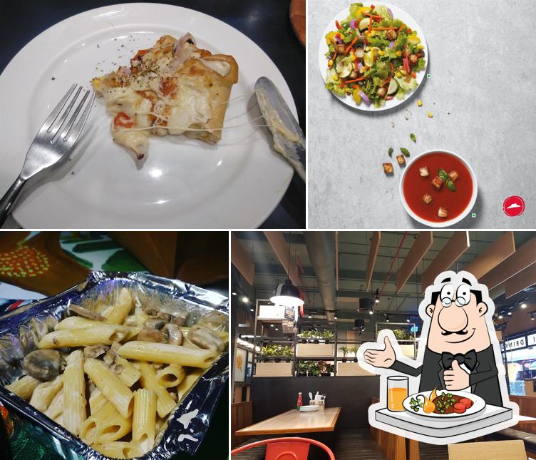 Food at Pizza Hut Sobha City Mall, Thrissur