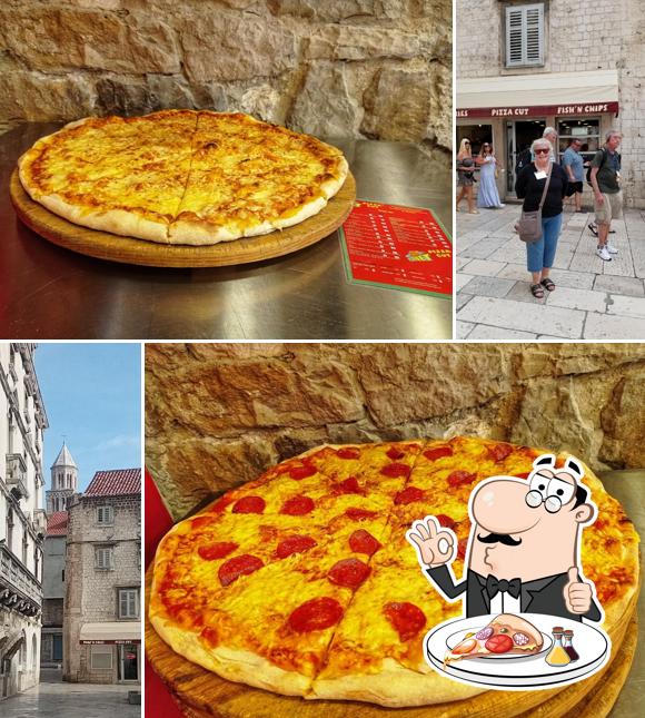 Scegli una pizza a Pizza Cut Sandwich Voćni trg
