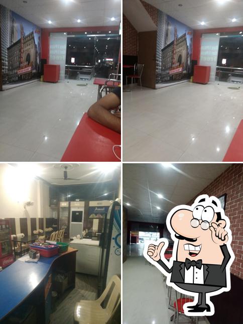 The interior of Chicago Delights