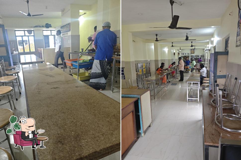 The interior of Hotel Manoj Bhavan