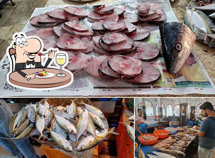 Food at Margaon fish market