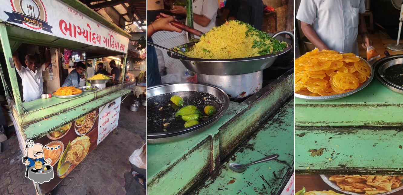 Food at bhagyoday gathiya rath