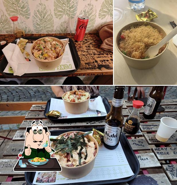 Guarda la foto che mostra la cibo e bevanda di POKE WOOD TORINO