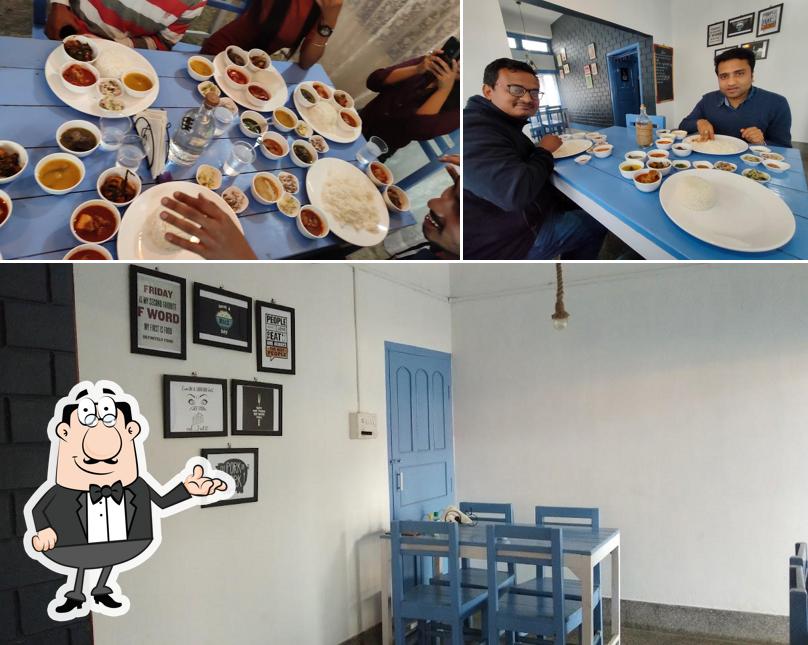 Check out how Meat-Holic looks inside