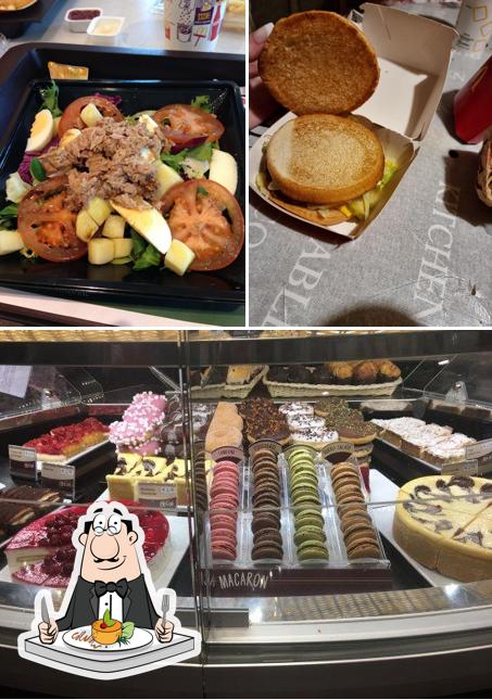 Cibo al McDonald's Torino Corso Giulio Cesare