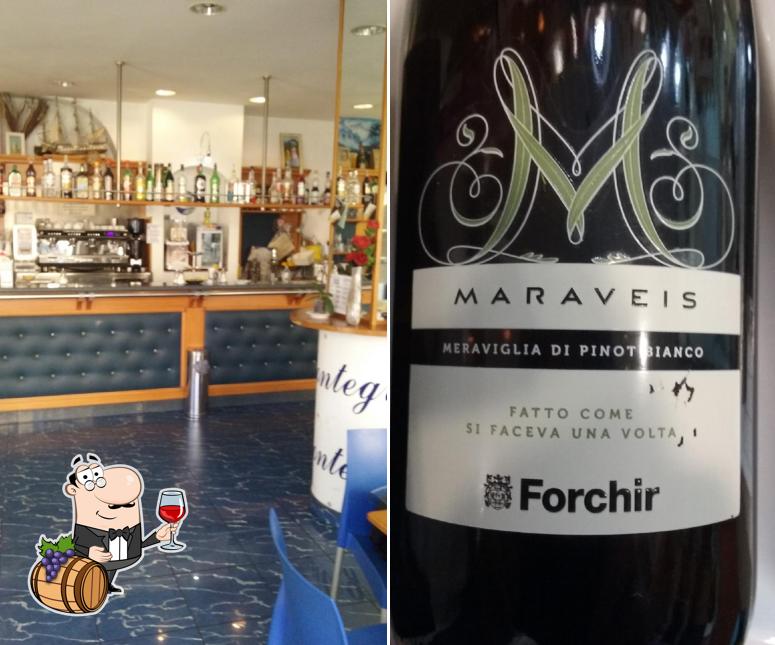È gradevole prendersi un bicchiere di vino a Bar pausa pranzo Montegrappa