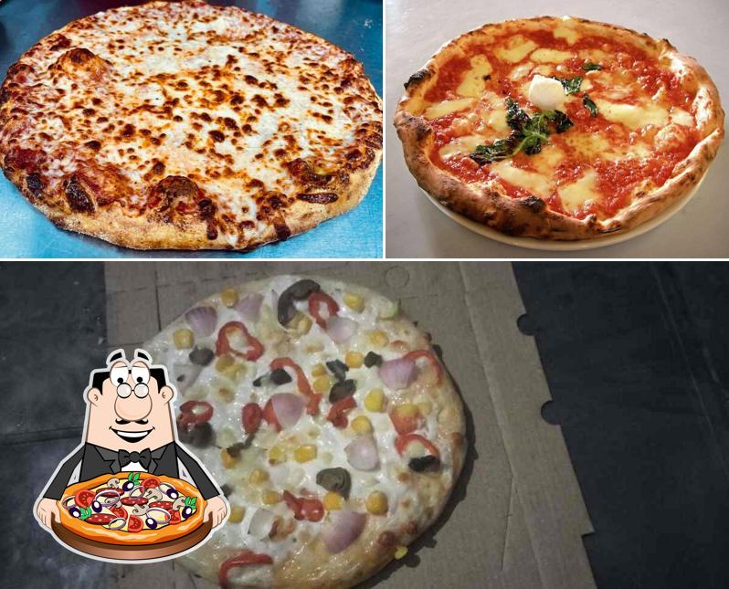 Get pizza at Delicious pizza Hub
