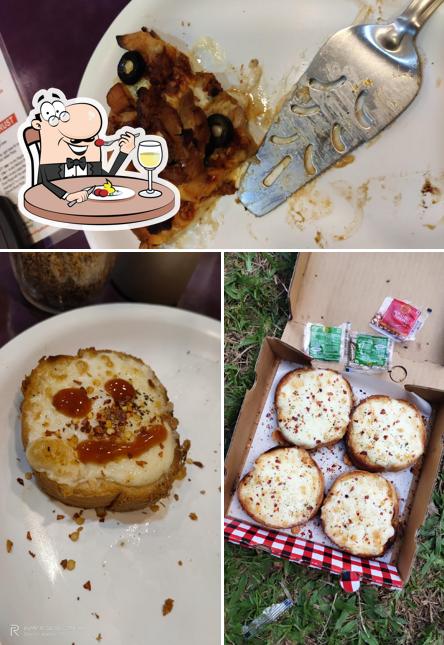 Food at EVA'S PIZZA