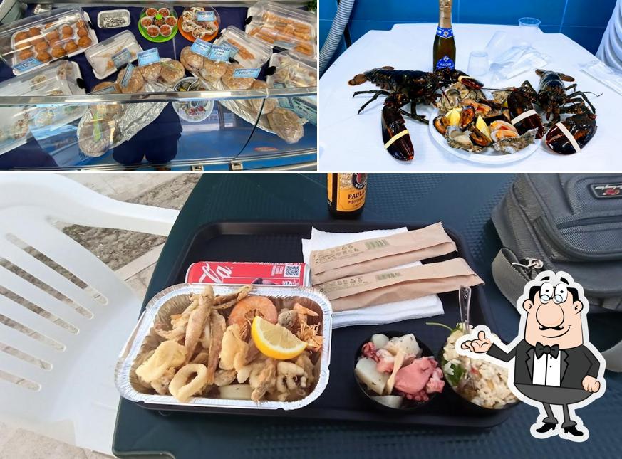 La foto di interni e frutti di mare da Pescheria Martellomare