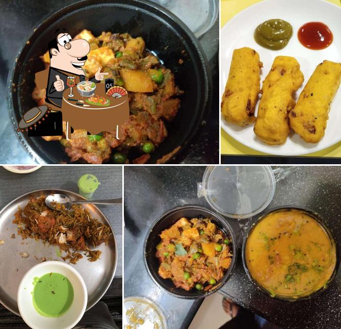Food at Midnight Cafe And Restaurant