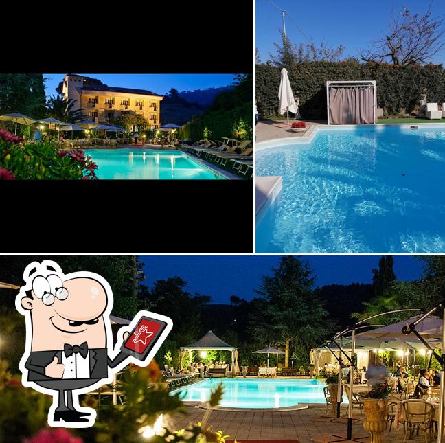 Gli esterni di Hotel Caserta Antica