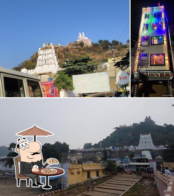 You can get some fresh air outside Shree Kalahasti Temple Staying N Food