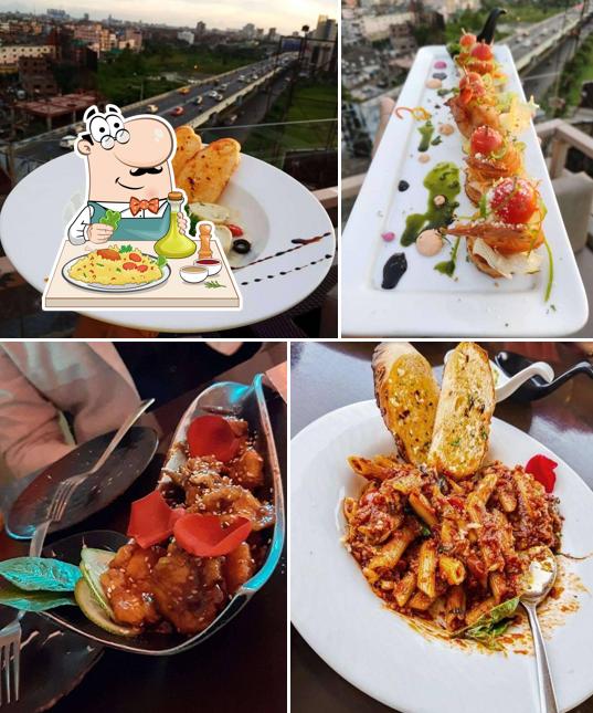 Food at Level Seven, Gastropub & Rooftop Lounge