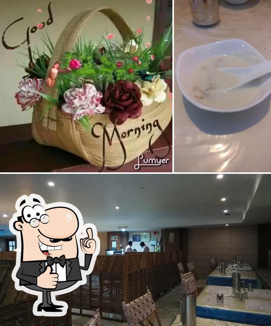 Look at the pic of MH Family Restaurant