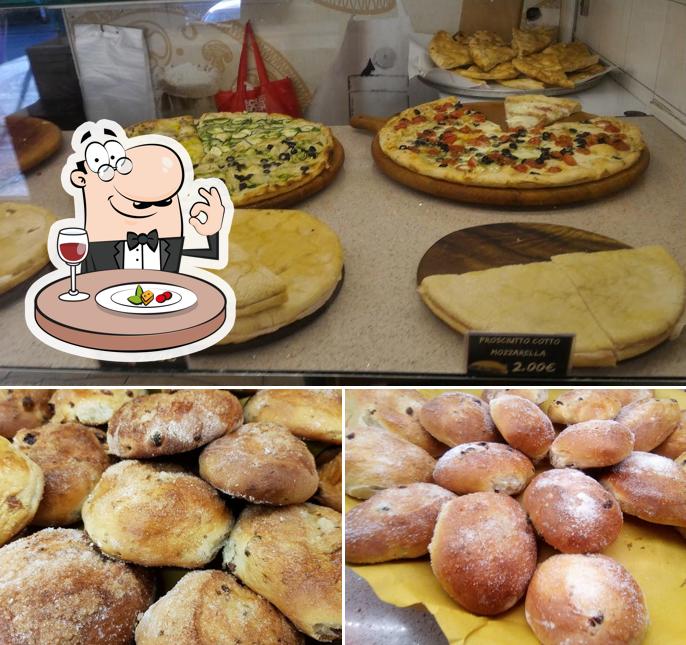 Platti al Agenzia della Pizza e del Salato