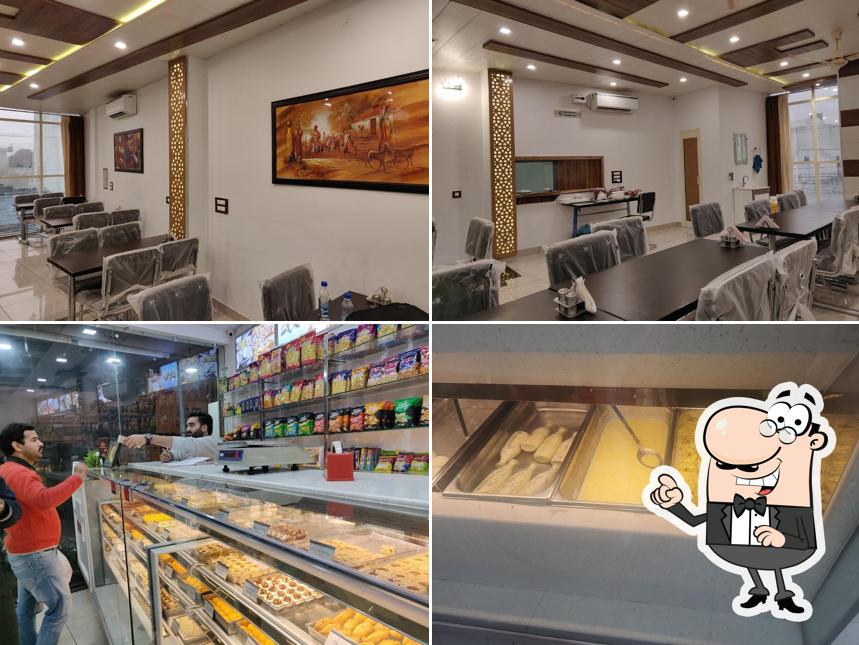 The interior of Sant Sweets And Fast Food