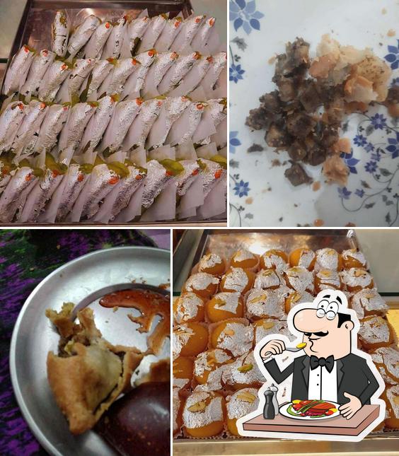 Food at Yatharth Sweets