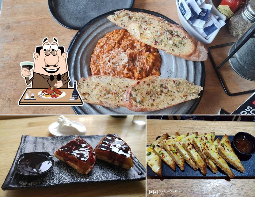 Try out meat meals at Tea Villa Café
