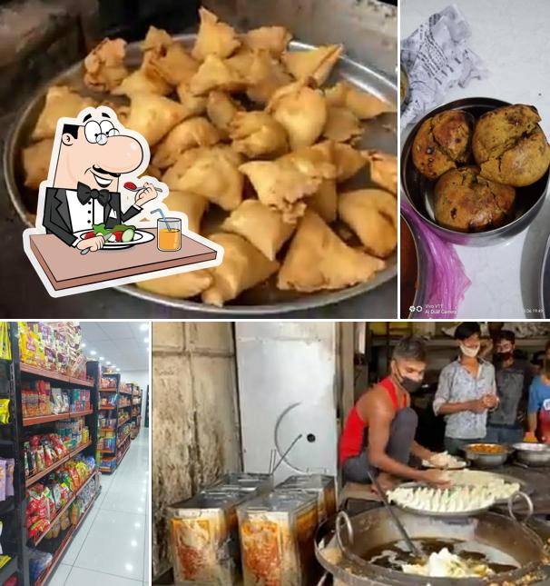 Food at Ratlami Namkeens