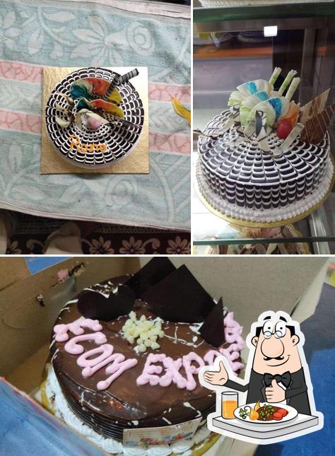 The image of food and interior at Cake's Delights
