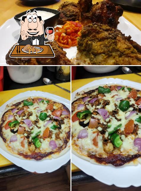 Try out pizza at Grill War