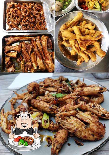 China food binbin serve piatti di carne