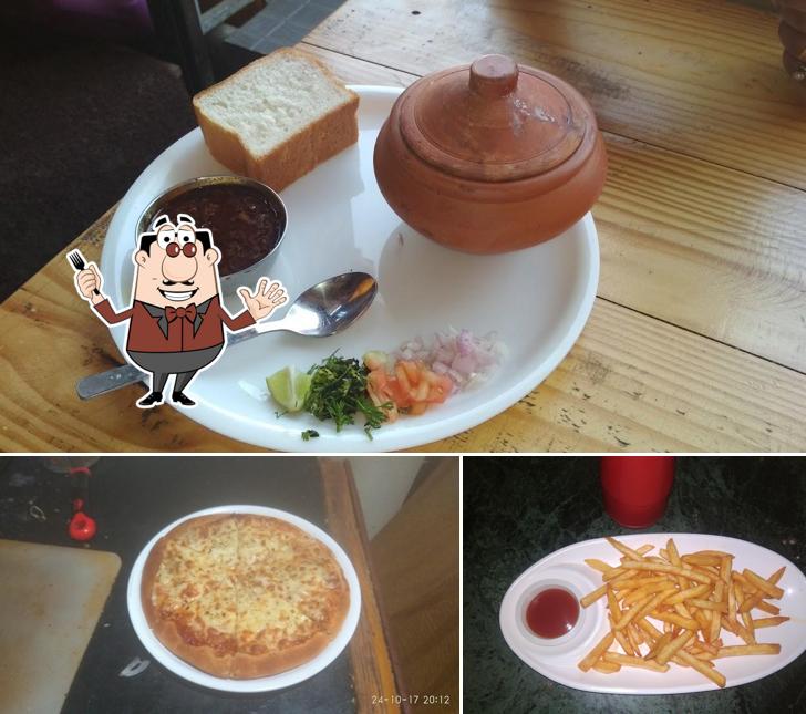 Food at Gurudatta Cafe Wai