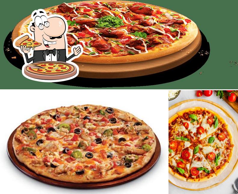 Order pizza at SNOW FIELD (pizza point)
