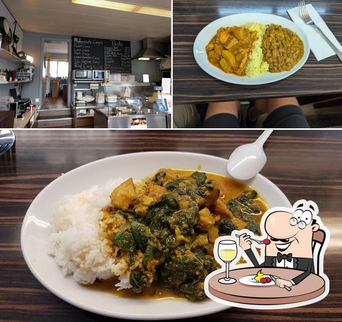 Charlie's Rice & Curry si caratterizza per la cibo e interni