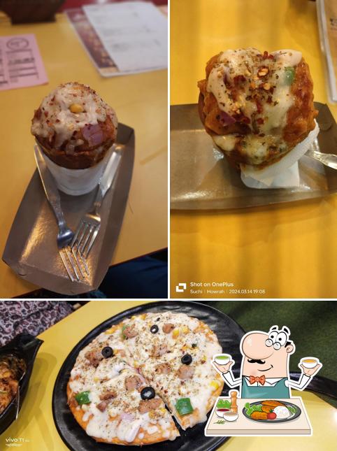 Meals at Momo Chitte - Howrah Maidan