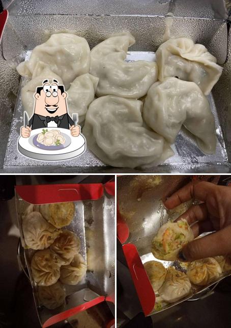 Dumplings at Momo shomo