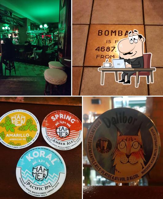 Gli interni di The Bridge Pub