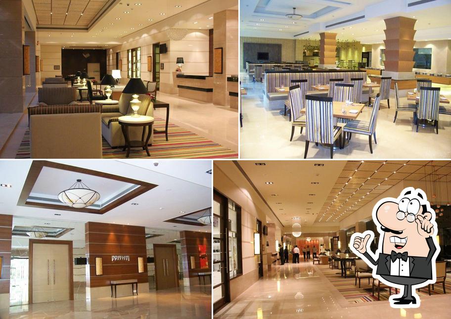 The interior of Balaji Sarovar Premiere Solapur