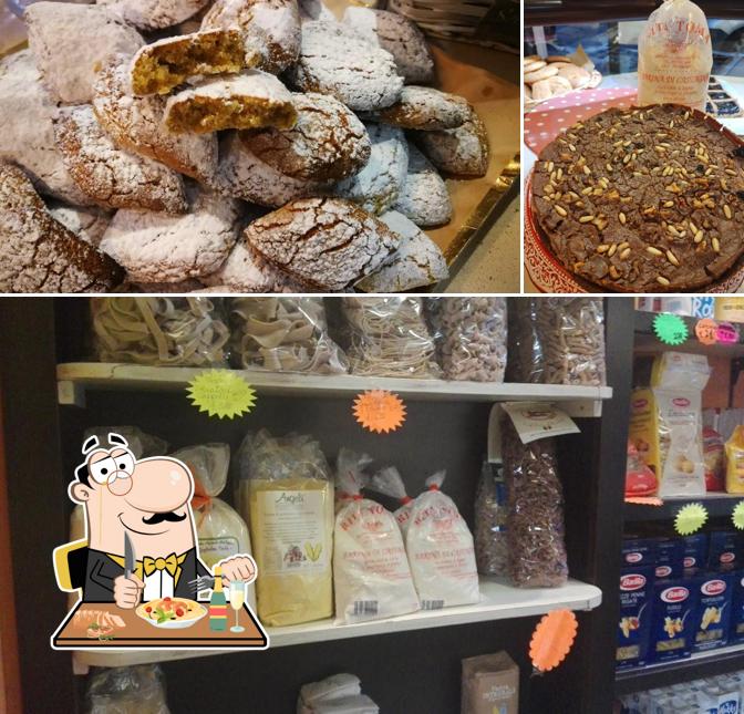 Cibo al Panificio Vinciguerra Piombino Pane, Dolci, Schiaccia e Pizza artigianali
