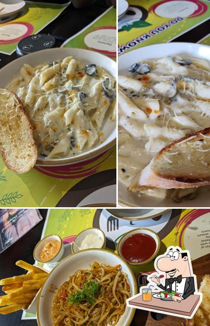 Meals at Shichime café & patisserie