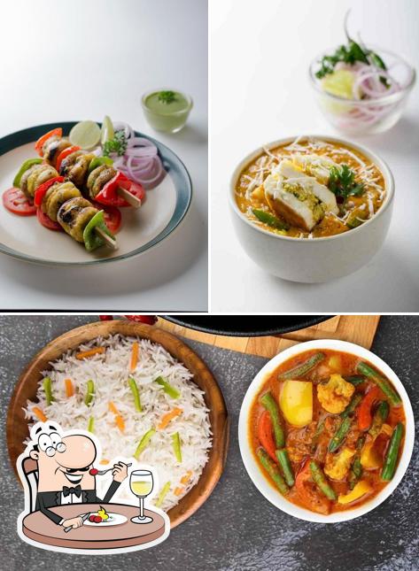 Food at UBQ-Meals,Thalis & Bowls