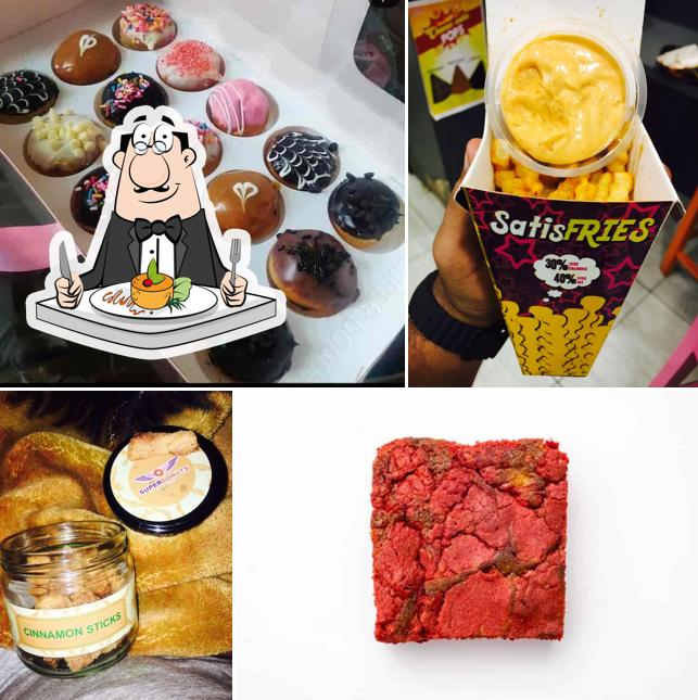 Food at Super Donuts: American Eatery and Bakery