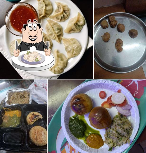 Dumplings at Belanwali swadeshi momoj