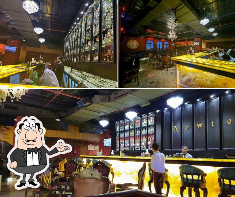 Take a seat at one of the tables at I Sacked Newton Advant